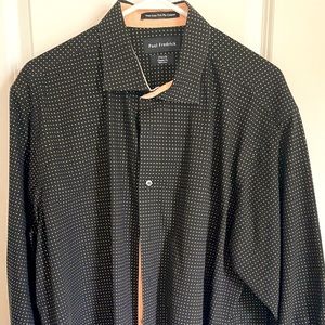 Men’s Paul Fredrick button down. Size 17.5x33 Classic Fit.